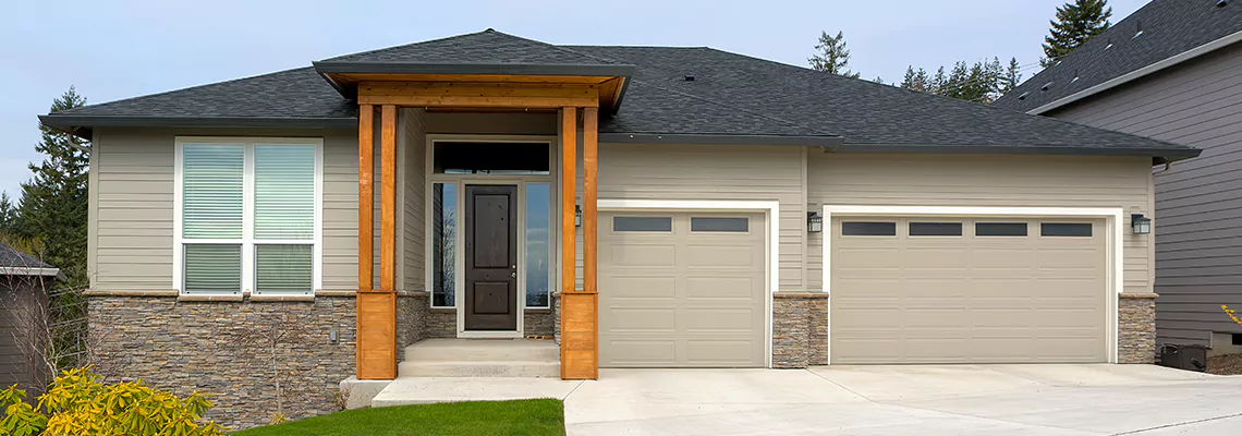 Repair Shaky Garage Door When Closing in Oakville, Ontario